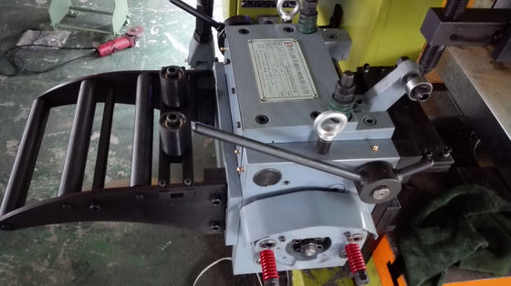 20 mm Medizinkappe Durchmesser Spirale Zuführungsleitung mit Yaskawa oder Mitsubishi Servomotor und 200 Tonnen Druck Sicherstellung der Herstellung