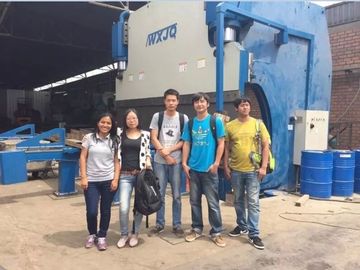 Hochmastdicke von 16 mm und 600 mm Hinteranschlagbereich CNC-Biegemaschine für Kundenanforderungen